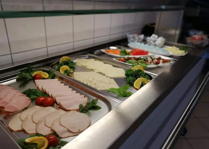 Jbs Golm 호스텔 *